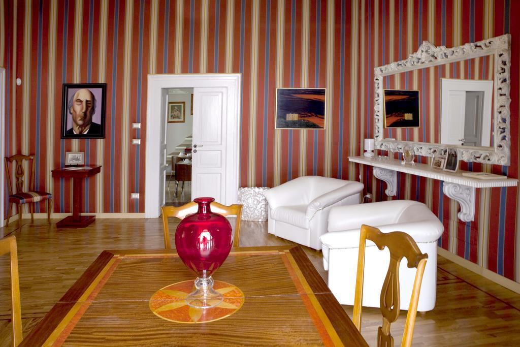 Palazzo Antica Via Appia Bed & Breakfast Bitonto Exterior photo